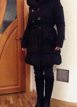 Італійський пуховик пальто оригінальний фасон великий капюшон