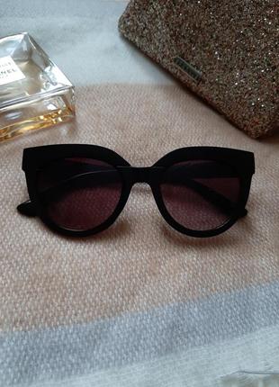 Чорні,стильні окуляри8 фото