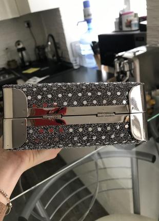 Серебристая сумочка 5