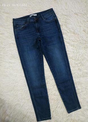 Джинсы