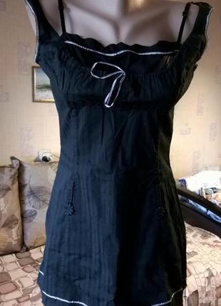 Черное игривое платьице-сарафан promod