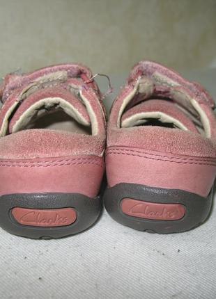 Полностью кожаные туфли на девочку clarks first shoes р 204 фото
