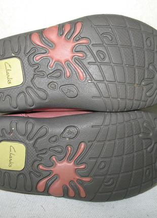 Полностью кожаные туфли на девочку clarks first shoes р 205 фото