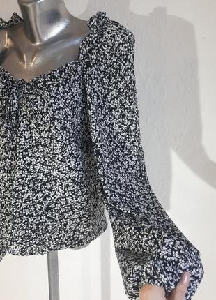 Блуза с квадратным вырезом. блуза с рукавами воланами. цветочный принт4 фото