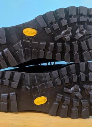 Ботинки треккиновые непромокаемые lowa terek gtx, gore-tex vibram8 фото