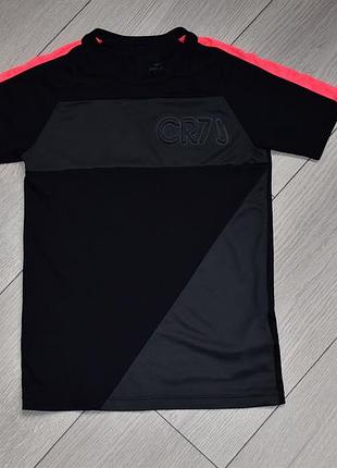 Детская спортивная футболка оригинальная nike на 8-9-10 лет nike оригинал