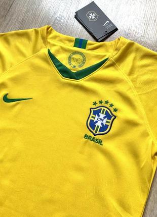 Женская коллекционная футбольная джерси nike brazil women's home jersey 2019/203 фото