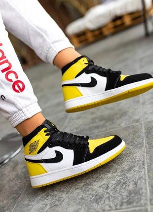 Женские кроссовки nike air jordan 1 retro white/black/yellow