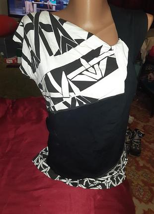 Desigual фірмова футболка оригінал з шотландії.