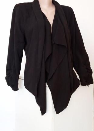 Черный оригинальный пиджак oxxy креативный каскад чорний піджак кофта кофточка4 фото