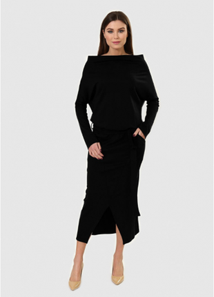 Чорне універсальне плаття