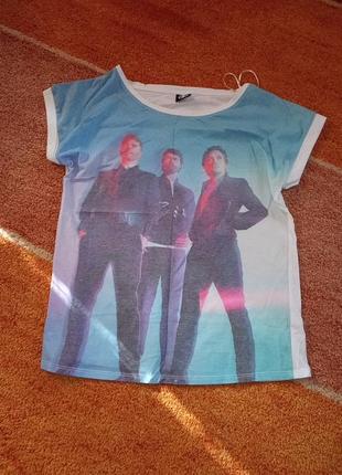 Футболка нова