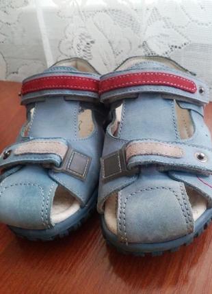 Босоножки, сандалики кожаные 29 р 18,5 см.