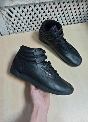 Кроссовки reebok freestyle hi local heroes 2240  оригинал1 фото