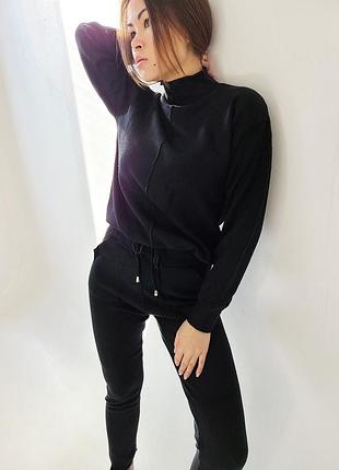 Шикарний кашеміровий костюм!