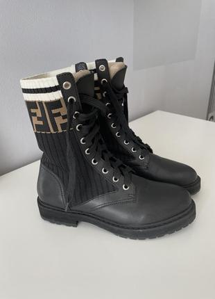Ботинки