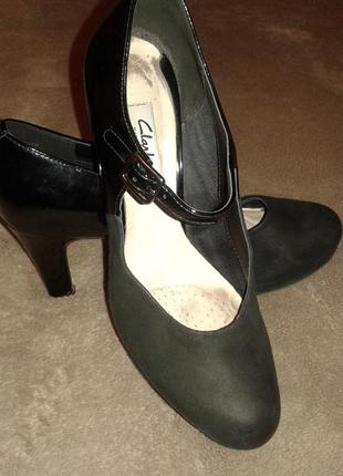 Туфлі чорні від відомого британського бренду clarks, 38 розмір