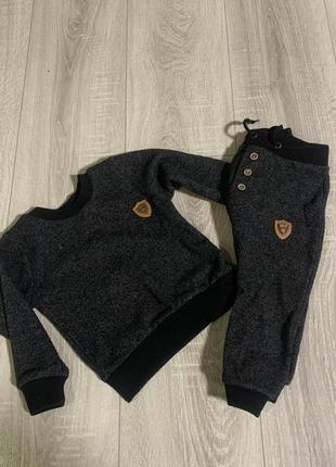 Костюм спорт