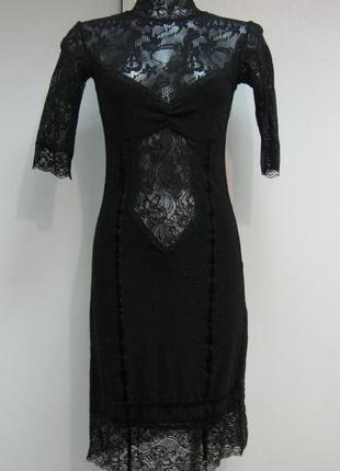 Пикантное маленькое черное платье