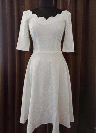 Сукня must have