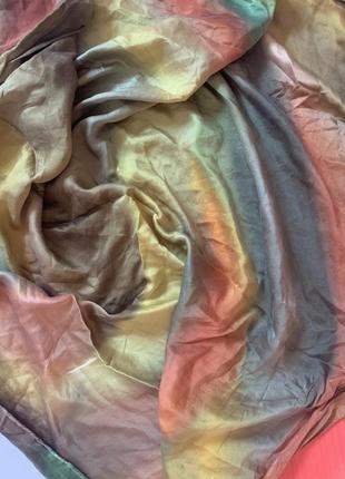 Яркий обалденный шелковый платок kleider /шёлк/шов роуль
