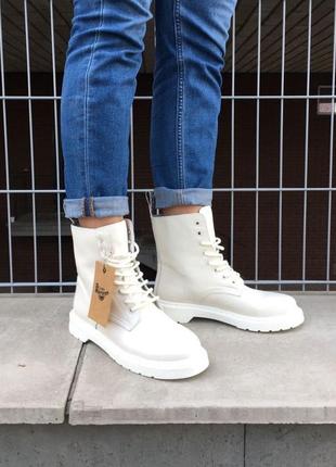Ботинки  mono-white leather