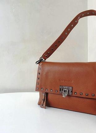 Ефектна трендова сумка зі шкіри tony bellucci.