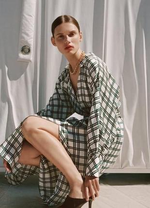 Шикарне плаття zara