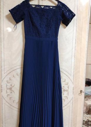Красивое нежное нарядное  шифоновое платье ,плиссе1 фото
