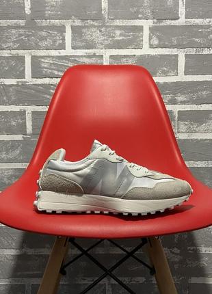 Неймовірні кросівки new balance