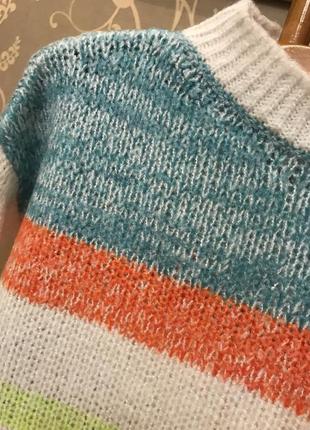 Нереально красивый и стильный вязаный свитер в полоску.4 фото