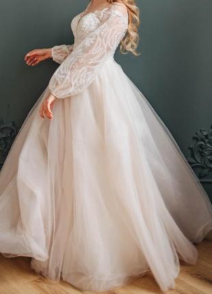 Свадебное платье