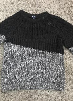 Фирменный свитер kiabi