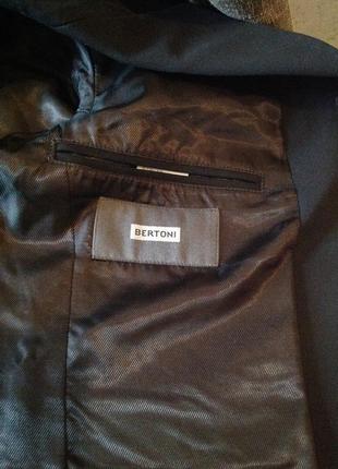 Приталений, натуральний, італійський піджак бренду bertoni, р 44-465 фото