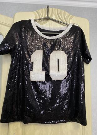 Футболка в паєтки