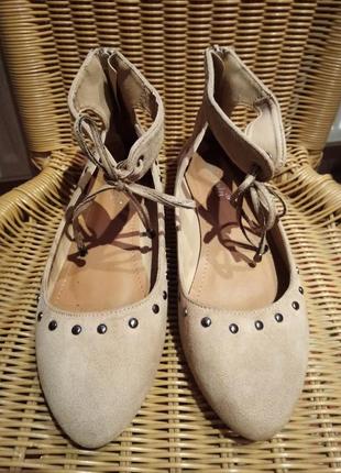 Босоніжки жіночі