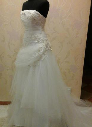 Весільне плаття / весільна сукня / весільну сукню