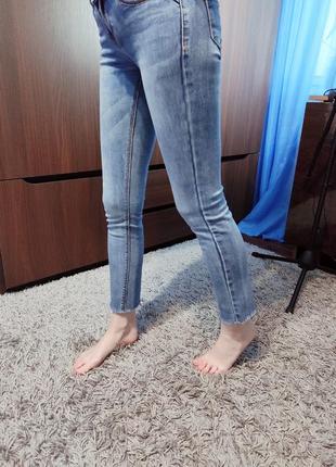 Женские укороченные джинсы3 фото