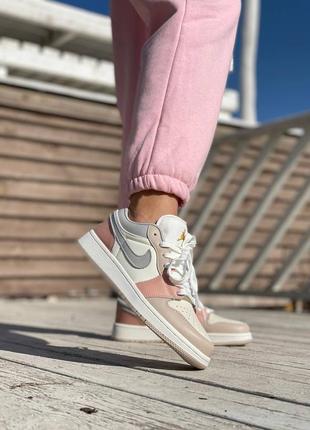 Nike air jordan low 1 crema grey pink бежеві персикові кросівки найк джордан женские брендовые кроссовки8 фото
