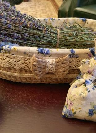 Овальна кошик з джгуту