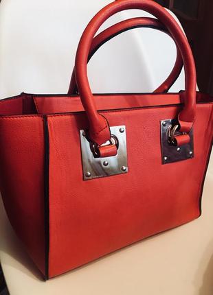 Красивая ярко красная сумка сумочка клатч кроссбоди сафьяновая carpisa zara