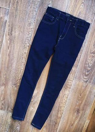 Моднячі вузькачі на модніка