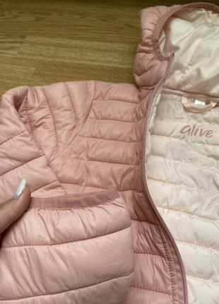 Красивая тёплая розовая демисезонная курточка3 фото