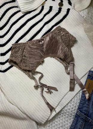 Шикарный пояс для чулок в винтажном стиле