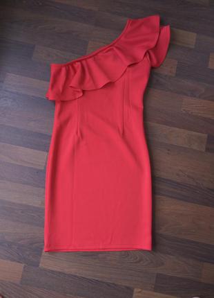 Новое красное платье с воланом4 фото
