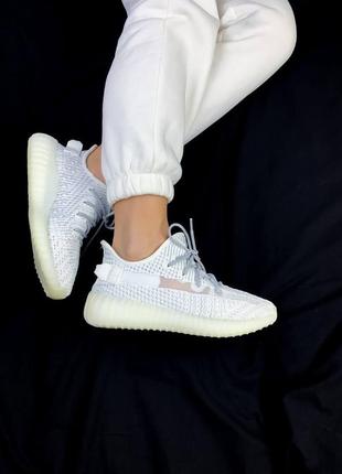 Кроссовки yeezy boost 3508 фото