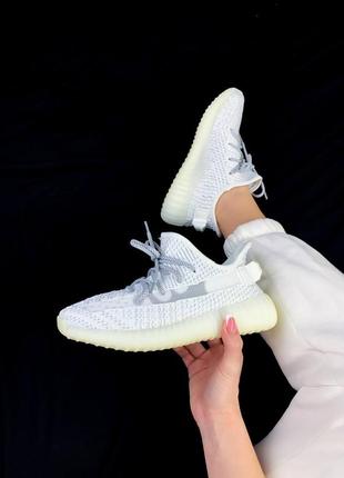 Кросівки yeezy boost 350
полный рефлектив кроссовки