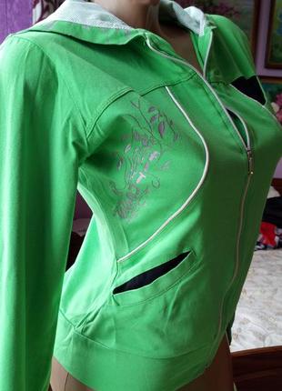 Зелена, спортивна кофта на блискавці2 фото