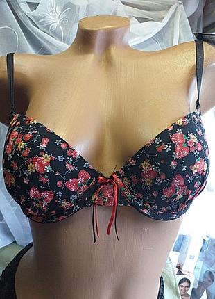 Бюстгалтер