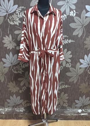 Плаття з поясом primark